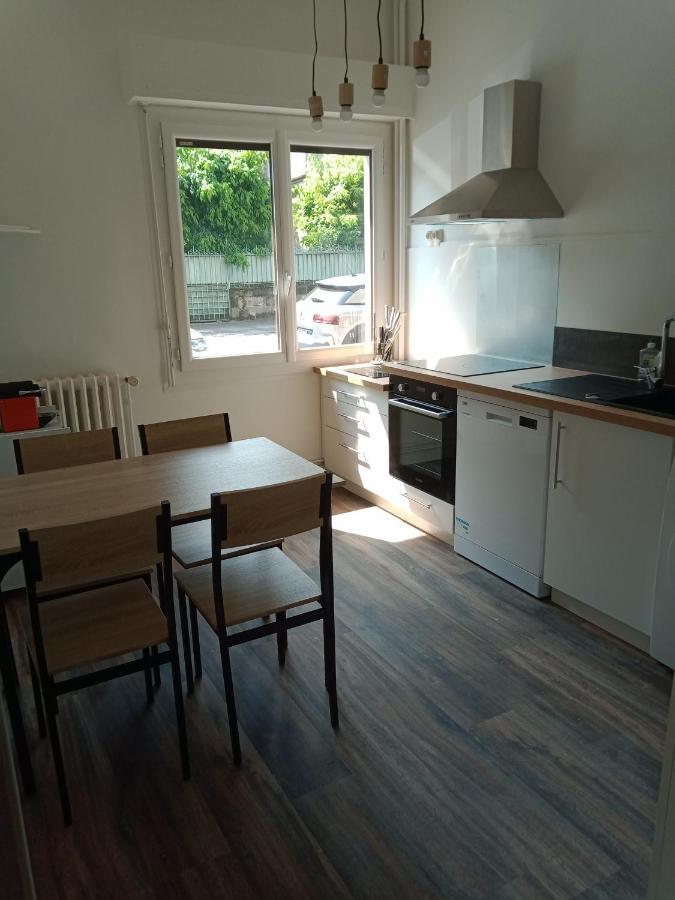 Appartement F2 Meuble Centre Ville Brive-la-Gaillarde Exteriér fotografie