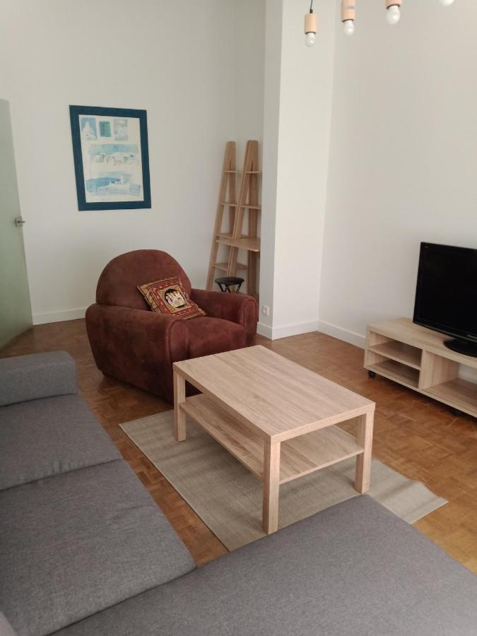 Appartement F2 Meuble Centre Ville Brive-la-Gaillarde Exteriér fotografie